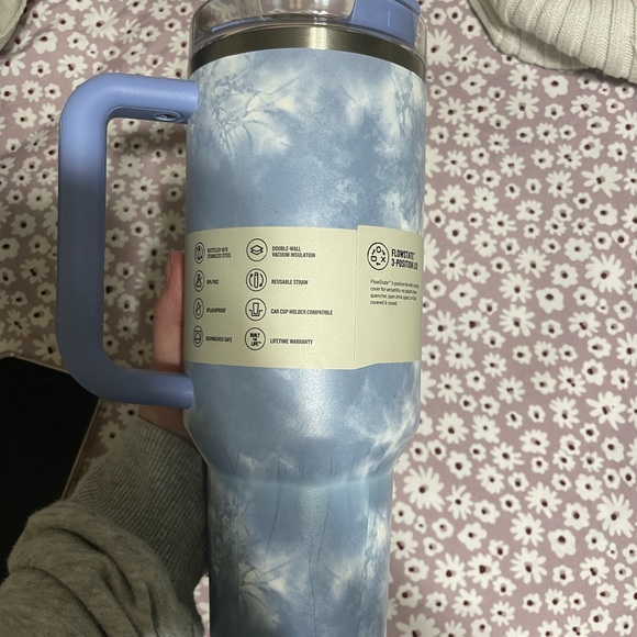 Blue tye-dye Stanley 40 oz quencher - Picture 3 of 3